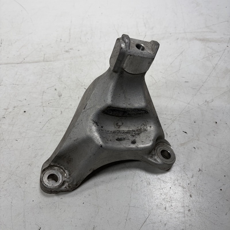 14-15, 17 Honda Accord Hybrid Front Engine Mount Bracket 50630-T3V-A01 OEM