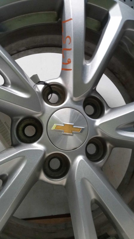 2016 Chevrolet Equinox OEM Wheel 17 Red Used 23446989, 84167848