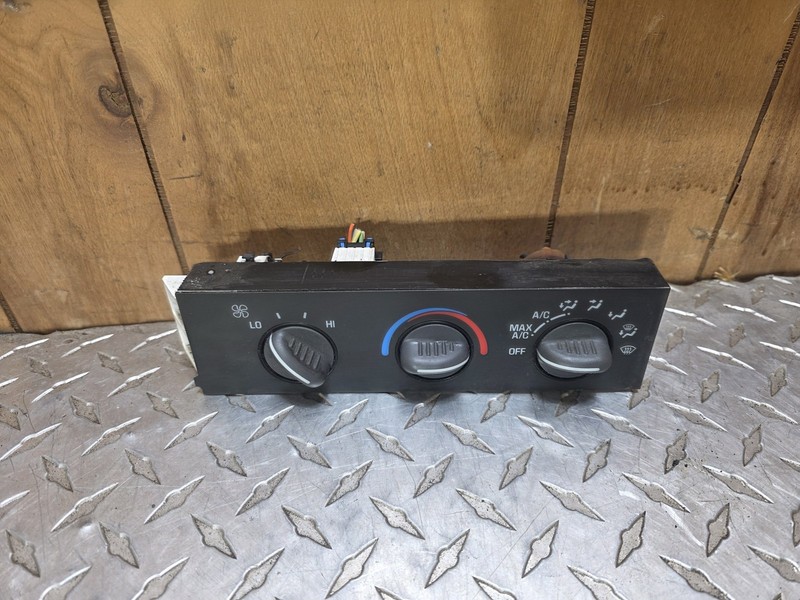 01 02 03 04 05 06 07 Chevrolet Express Climate Control Assembly Oem