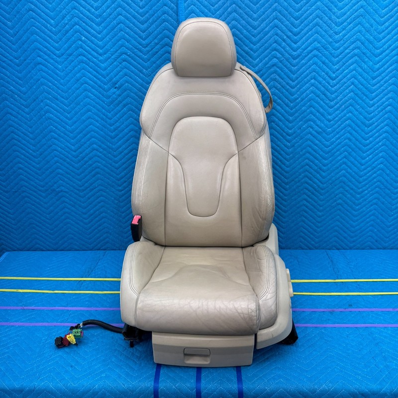 2007–2014 Audi TT Roadster Convertible Front Left DriverSeat Assembly OEM