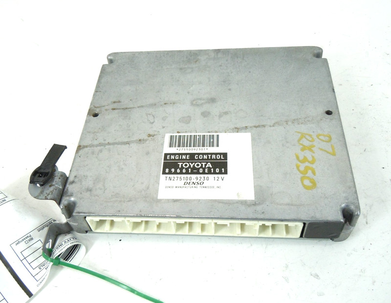 2007 07 Lexus RX350 FWD Engine Control Module OEM 89661-0E101