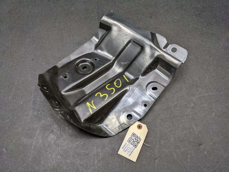 Right Pass. Dash RailReinforcement Plate 2018 Nissan Altima 67418-3TA0A 15-19