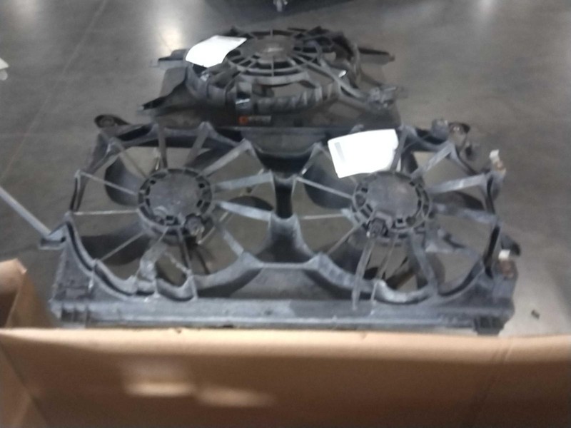 2013 Chevrolet Suburban 1500 Engine Cooling Fan Motor OEM Black 130K Miles