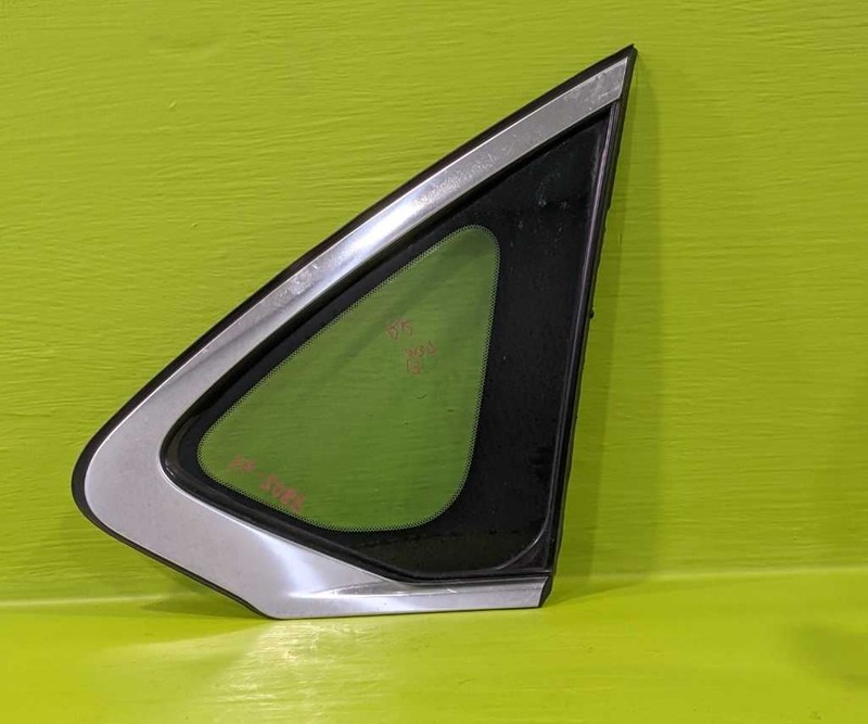 11 12 13 M37 M56 PASSENGER RIGHT REAR VENT GLASS OEM 3802-98