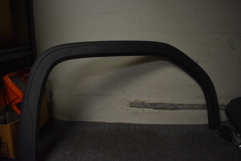 2019-2022 GMC SIERRA WHEEL FLARE RIGHT SIDE FACTORY OEM