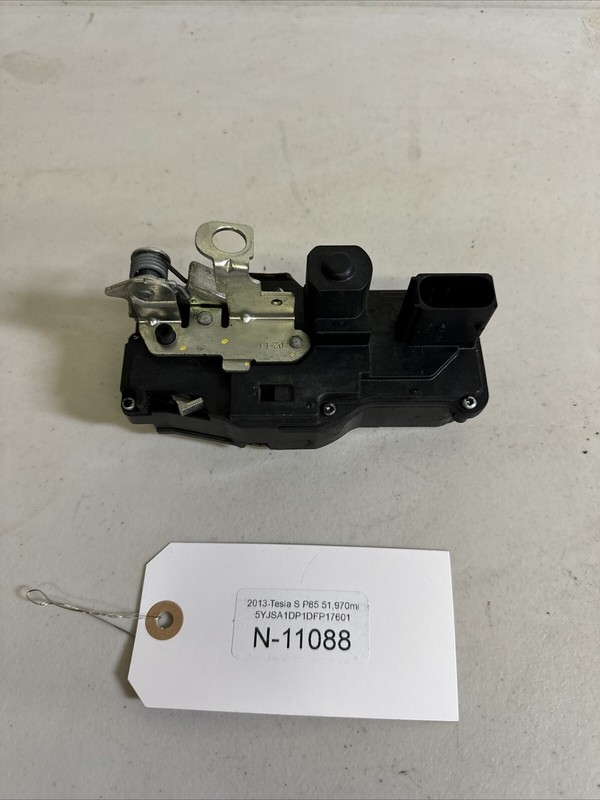 2012-2021 TESLA MODEL S FRONT LEFT DRIVER SIDE DOOR LOCK LATCH OEM 11088 B117