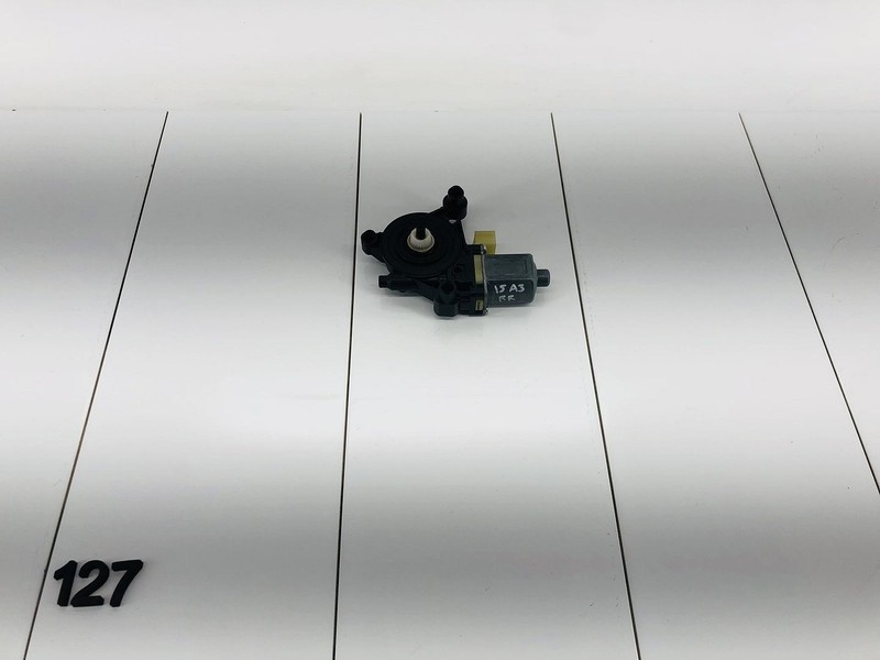 15-24 AUDI A3 QUATTRO 8V REAR RIGHT PASSENGER SIDE DOOR REGULATOR MOTOR OEM