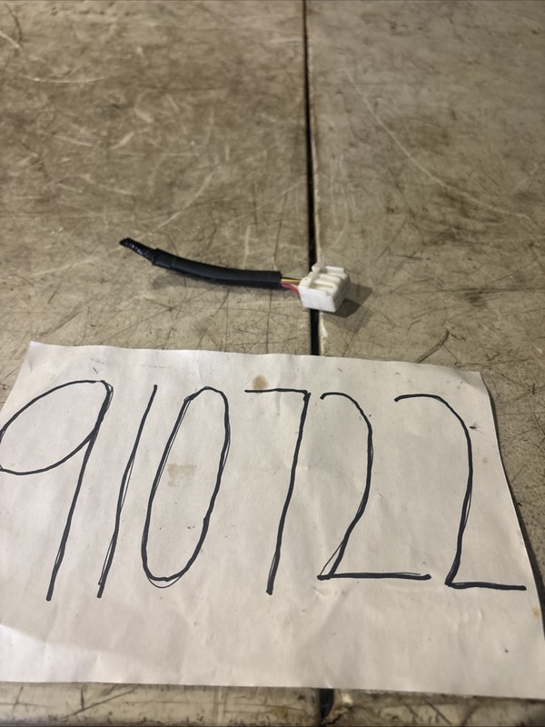 04-09 Lexus RX330 RX350AC Heat Climate Control 84010-0E020 (pigtail Only!!!)