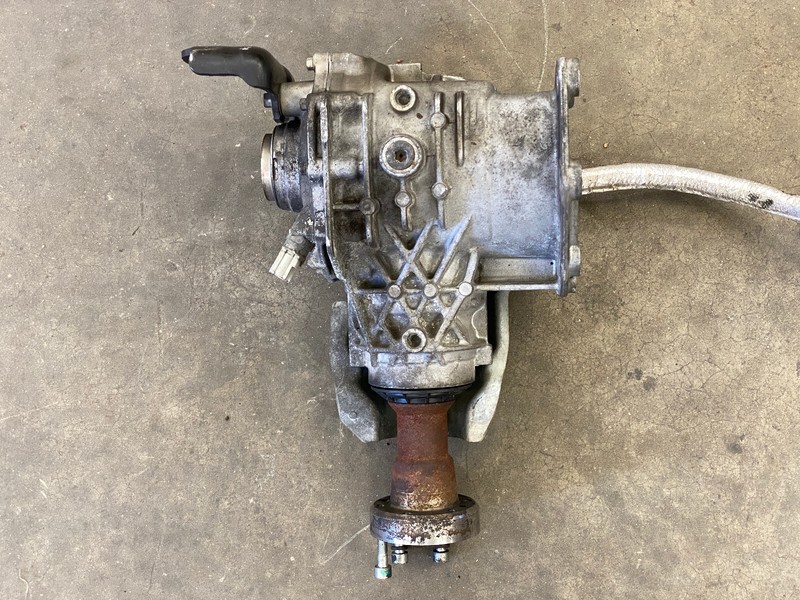 2015-2016 LINCOLN MKC REAR DIFF DIFFERENTIAL CARRIER ASSEMBLY OEM LOT722