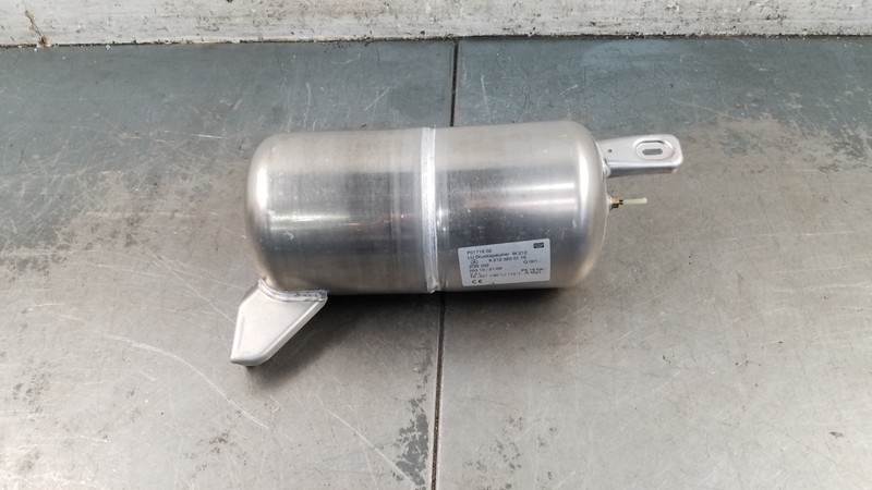 2011 Mercedes Benz AMG E 63 Air Suspension Tank #6599 P4