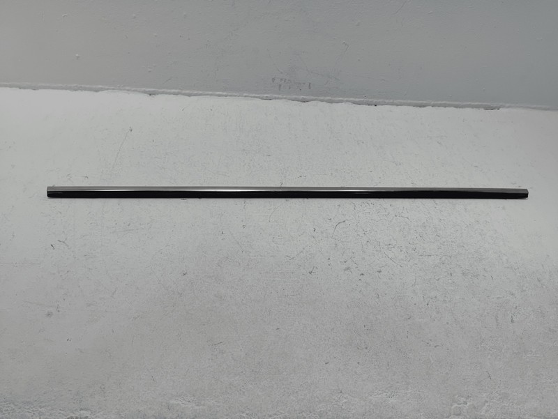 2018-2025 VOLKSWAGEN ATLAS VW REAR PASSENGER SIDE DOOR WINDOW BELT MOLDING OEM