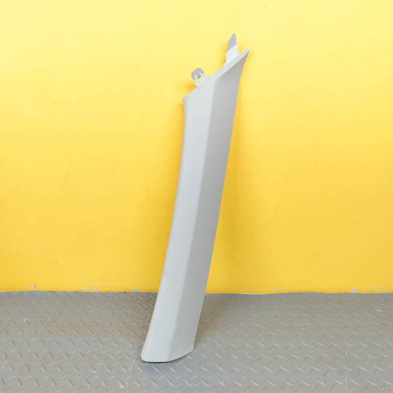 2020-2024 KIA TELLURIDE RIGHT SIDE A PILLAR TRIM COVER PANEL OEM 85820S9000