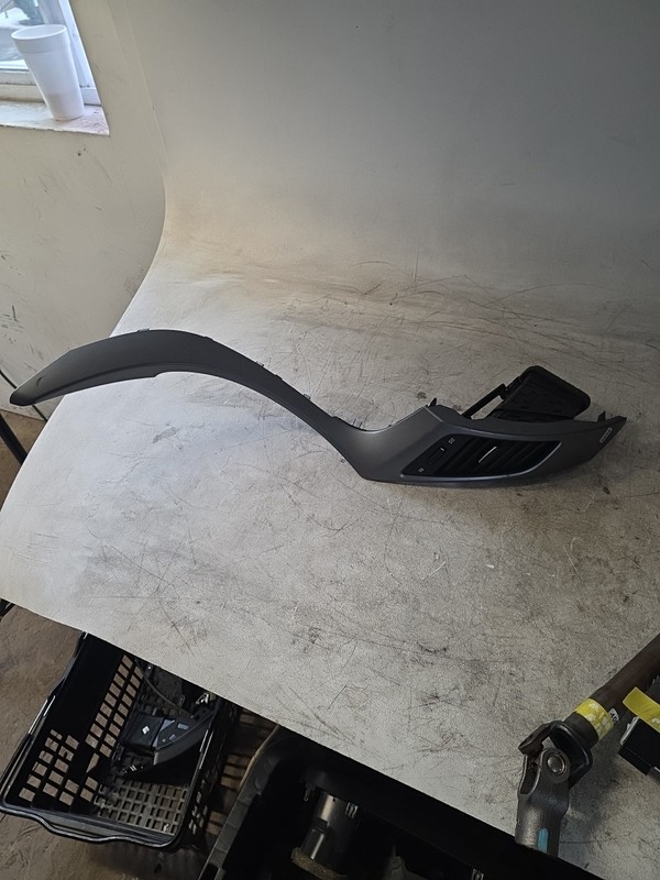 2014-2016 Hyundai Elantra Passenger Dash Trim W/Air Vent 84790-3XAA0 OEM