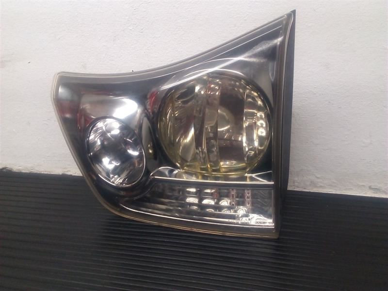 07-09 Lexus RX350 Rear Right Passenger Liftgate Mounted Tail Lamp OEM 815800E010