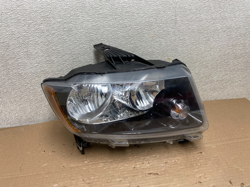 2011-2013 Jeep Grand Cherokee Right Passenger Halogen Headlight AB1406 DW