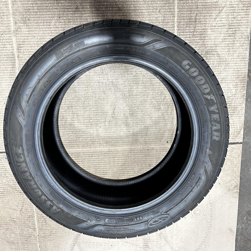 USED Goodyer Assurance 215/55 R17 94V TireM+S8/32=6,5mm