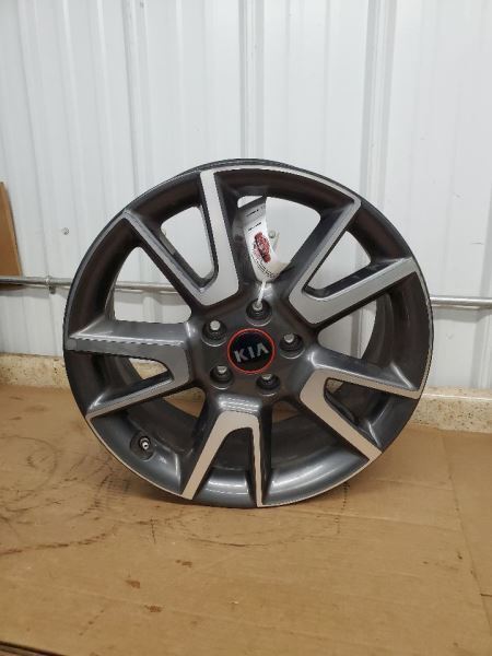 Wheel Model 18x7-1/2 Alloy 5 V Spoke Fits 20-21 SOUL 282434