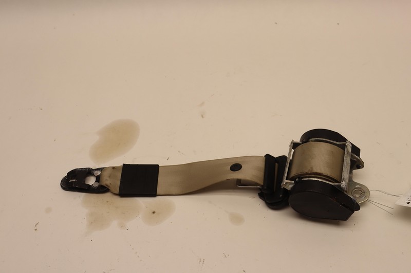 2007-2015 AUDI Q7 REAR RIGHT PASSENGER SIDE THIRD ROW SEAT BELT OEM