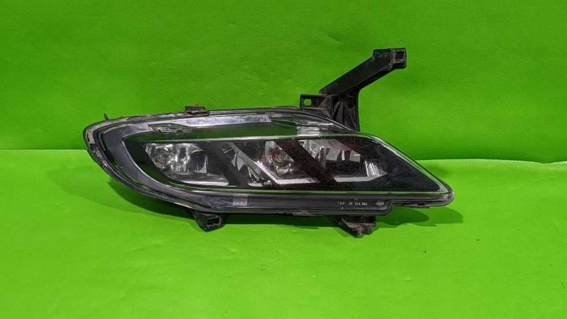 16 17 18 MAXIMA DRIVER LEFT FOG LIGHT LAMP OEM 4599-36