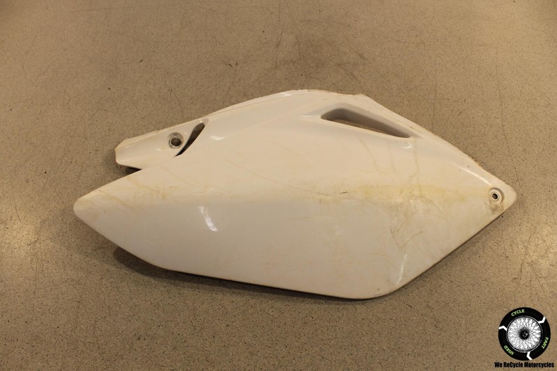 2007 Honda CRF250R RIGHT REAR BACK SIDE NUMBER PLATE FAIRING COWL COVER CRF 250