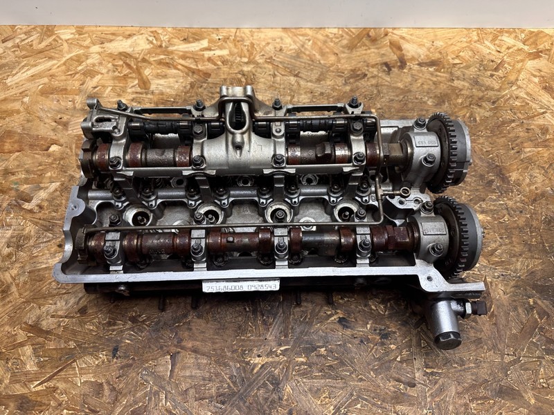 02–05 BMW E60 E63 E64 650i N62N 4.8L Right Engine Cylinder Head w Valve Gear OEM