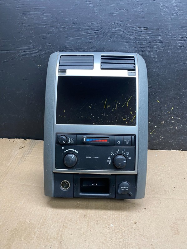 2005-2009 Dodge Durango Heat AC Climate Temperature Control Radio Bezel z0040 DG