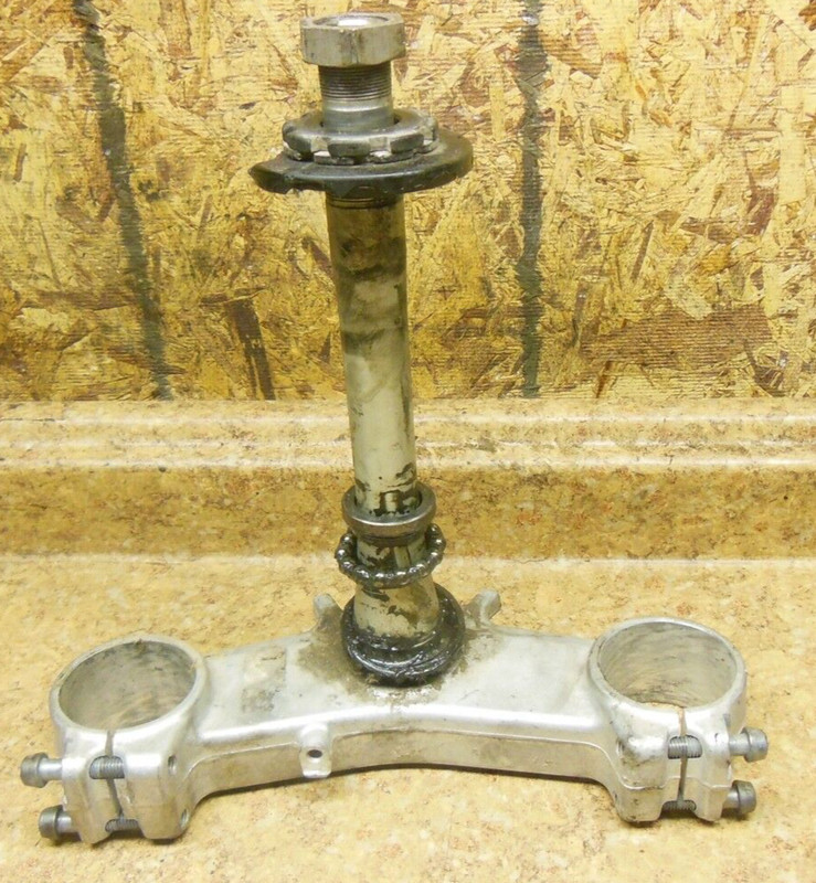 2006 Kawasaki Ninja ZX600 ZX 600 J ZX600J Lower Triple Tree Fork Clamp Mount 06