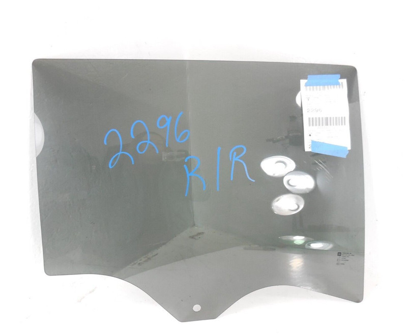 2018-2022 GMC Terrain Rear Door Window Glass Passenger Right OEM *SCRATCHES*