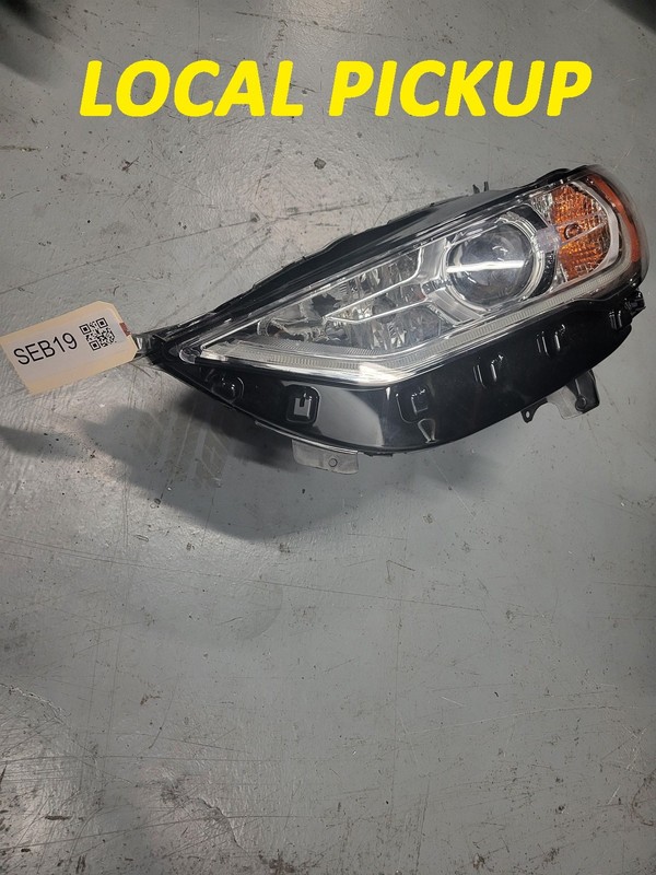 Used Aftermarket Ford Front Driver Headlight Headlamp for 2017-2020 Fusion