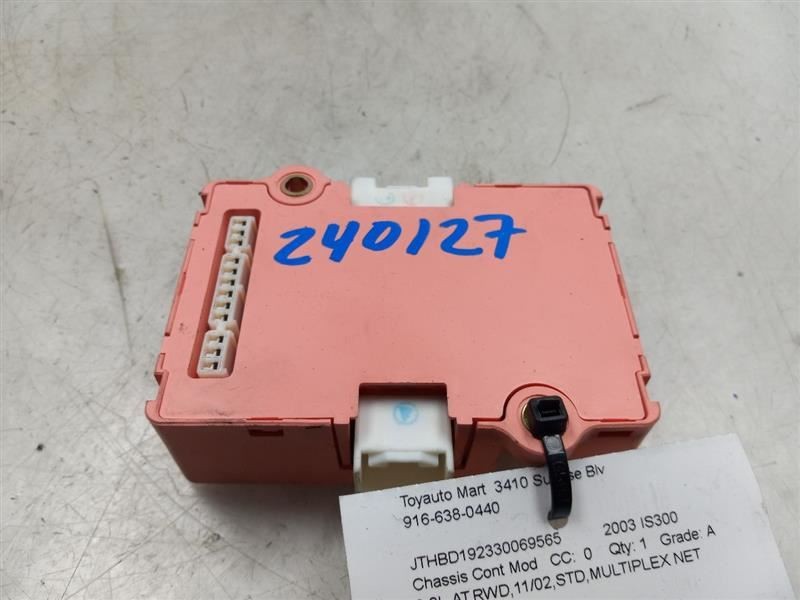 Chassis ECM Multiplex Network Body Left Hand Dash Fits 02-05 LEXUS IS300 532394