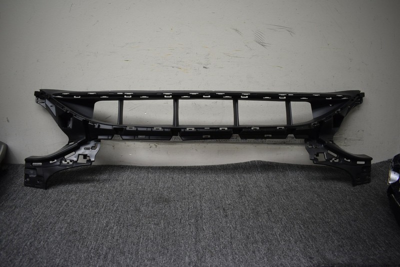 MERCEDES BENZ FRONT LOWER GRILLE FACTORY OEM