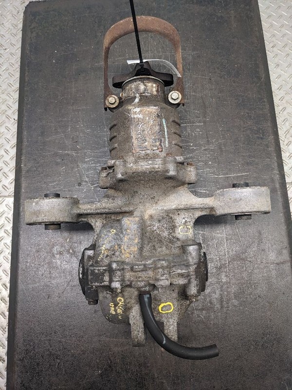 Carrier Rear Axle 3.5L Fits 04-07 VUE 1169714