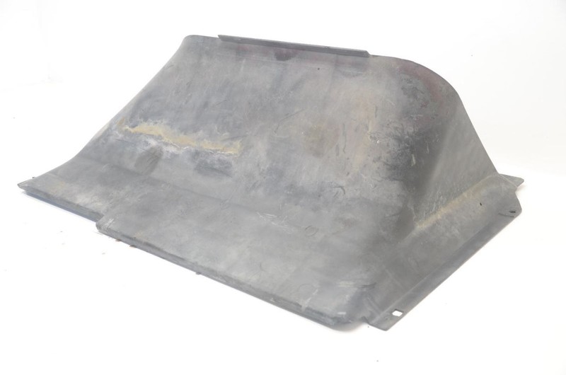 84-86 Nissan 300ZX Z31 Lower Radiator Fan Shroud *HAS DAMAGE*