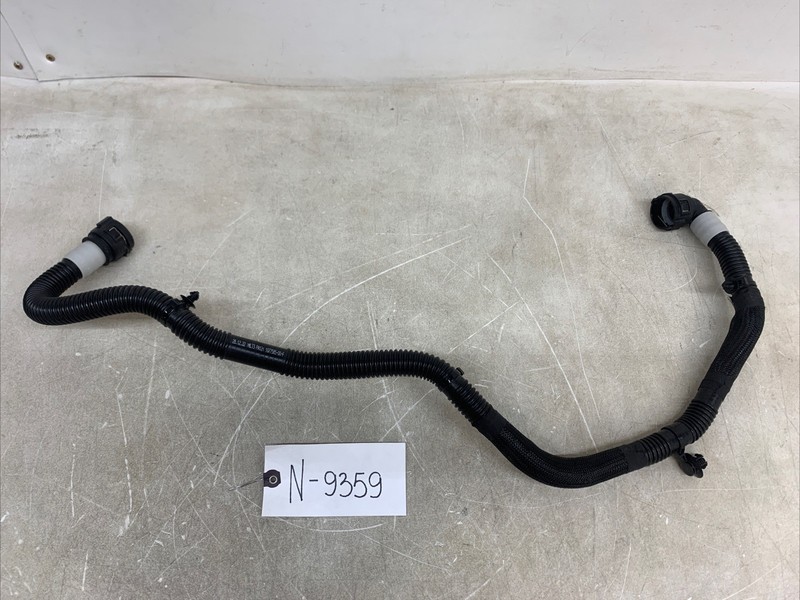 20-22 TESLA Y REAR DRIVE UNIT INVERTER TO OIL COOLER HOSE TUBE 1077585 9359