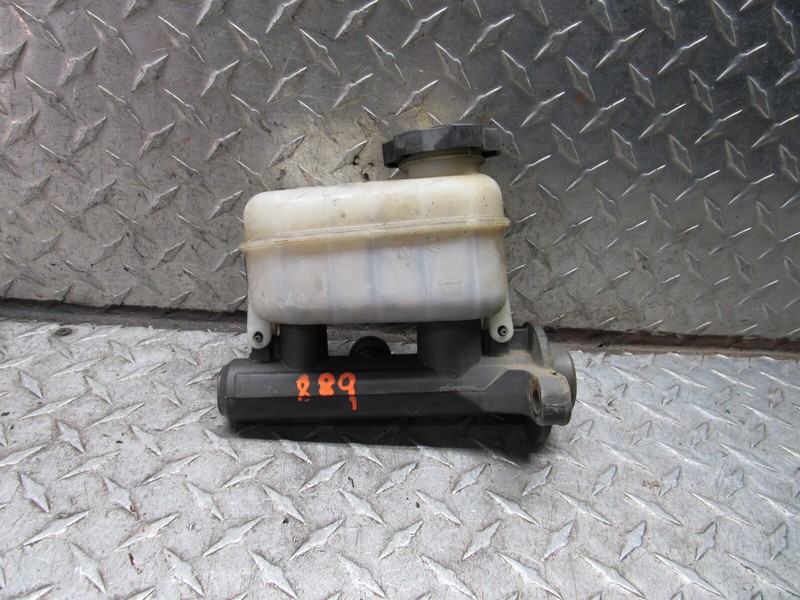 1998 1999 S10/ S15/ SONOMA/ HOMBRE BRAKE MASTER CYLINDER