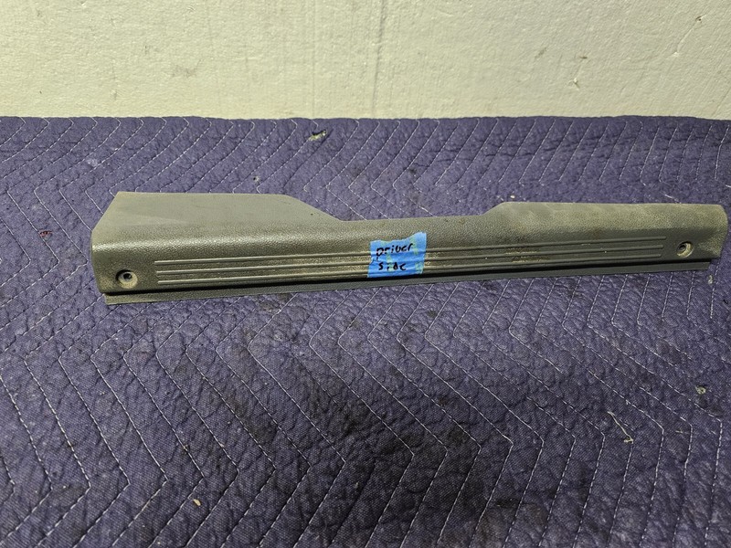 13 12 11 10Ford Transit ConnectFront Left Door Inner Sill Scuff Plate