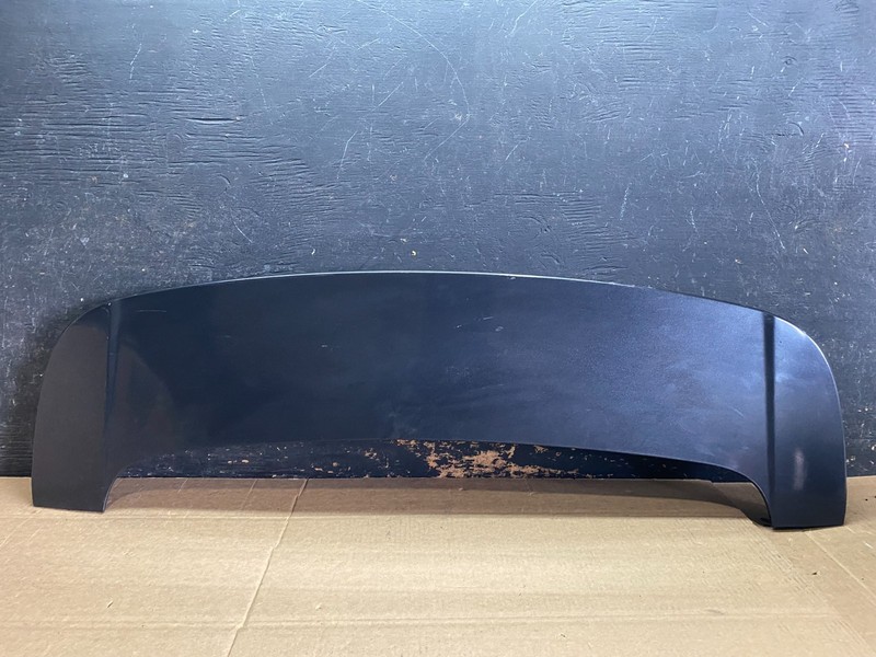 2014 - 2019 Jeep Grand Cherokee Liftgate Back Door Spoiler & Light OEM y9300 DG