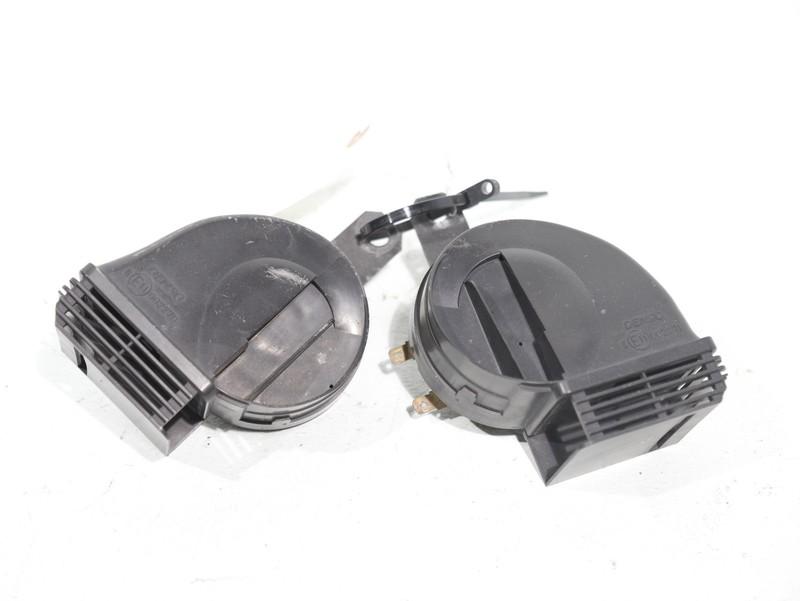 14-20 Infiniti QX60 Front Right & Left Side High Note Tone Horn Signal Siren OEM