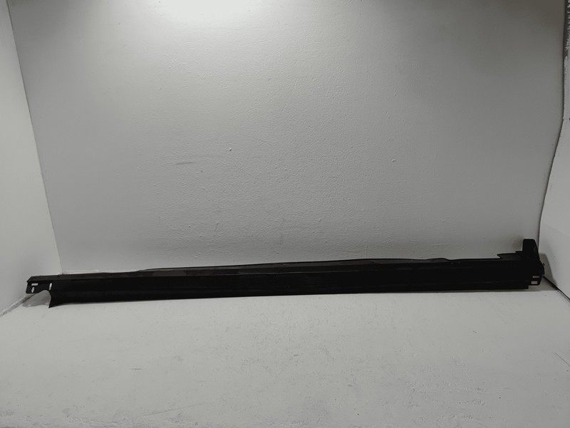 2016 - 2022 HONDA PILOT RIGHT PASSENGER SIDE ROCKER MOLDING OEM