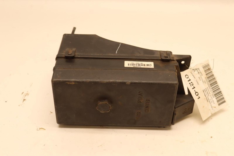 2000-2002 CHEVY CORVETTE ENGINE COMPARTMENT JUNCTION FUSE BOX BLOCK OEM