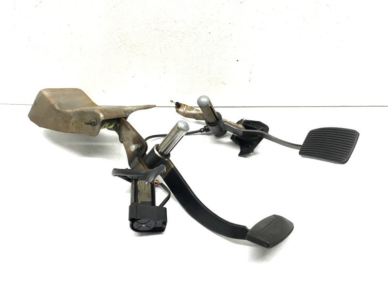 2000-2002 LINCOLN NAVIGATOR ADJUSTABLE BRAKE PEDAL MOTOR ACCELERATOR GAS OEM