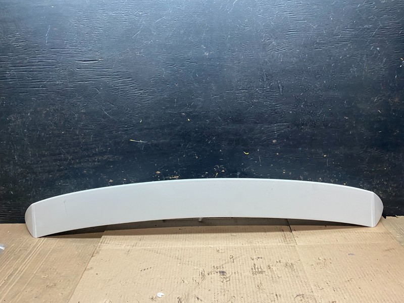 2007 to 2013 Mitsubishi Outlander Rear Spoiler 3RD Brake Light OEM W2562 DG