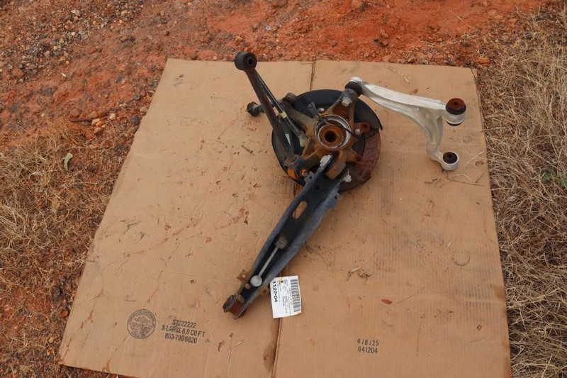 02-10 LEXUS SC430 REAR RIGHT SIDE SUSPENSION KNUCKL SPINDLE HUB CONTROL ARMS OEM