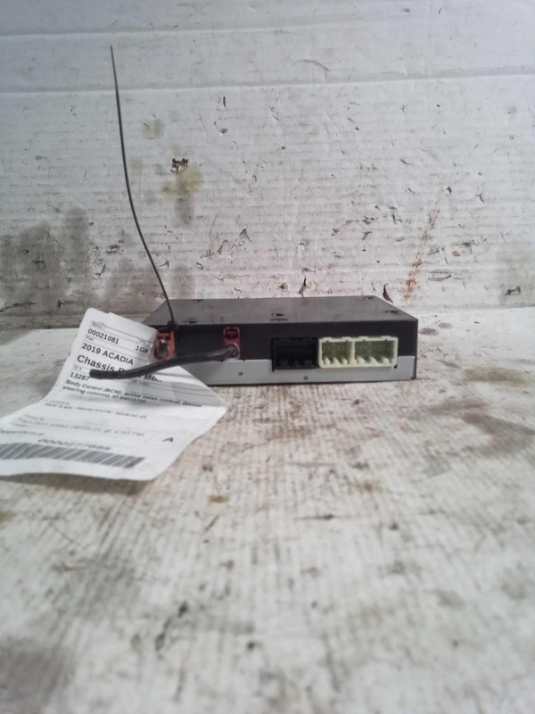 2019 GMC Acadia Telematics Interface Module OEM Grey 76k Miles NJ25-21081-514914
