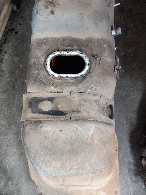03 04 TOYOTA TUNDRA SR5 FUEL TANK