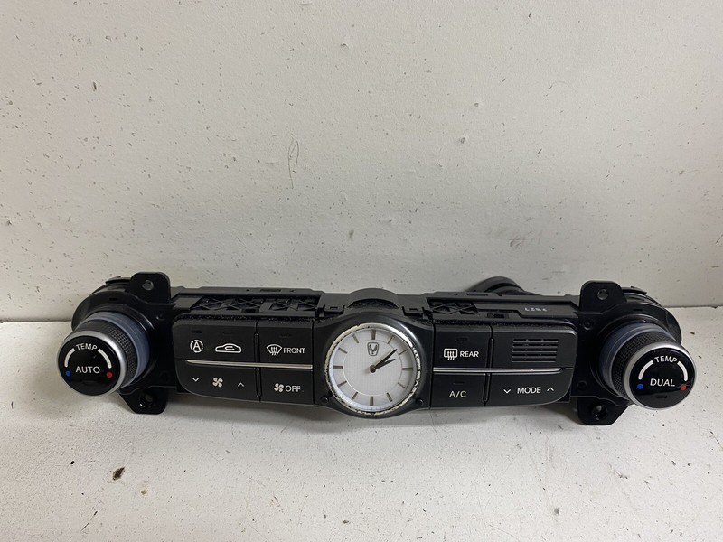 2011-2013 Hyundai Equus Heater A/C Temperature Climate Control Switch Panel HVAC