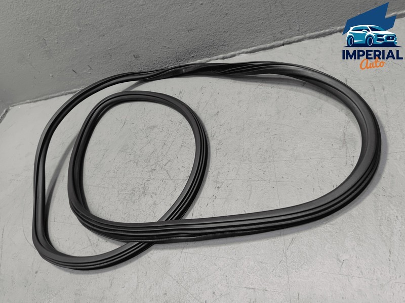2017 - 2023 AUDI Q7 FRONT RIGHT PASSENGER SIDE DOOR BODY WEATHERSTRIP SEAL OEM