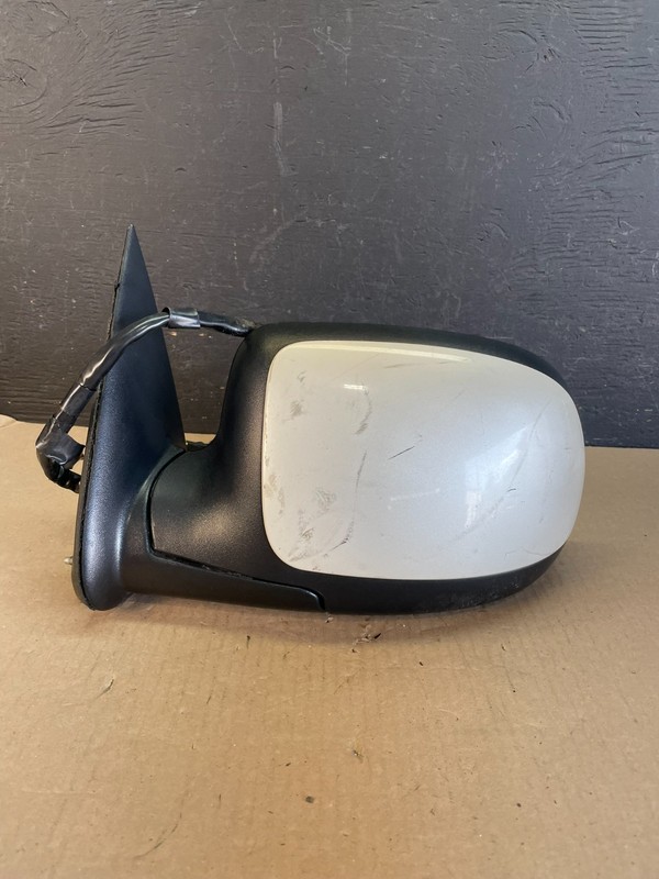 2003-2006 Chevrolet Tahoe Suburban Left Driver LH Turn Door Mirror OEM AE1130 DW