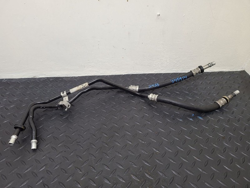 14-18 Jeep Cherokee 2.4L Automatic Transmission Oil Cooler Lines OEM 68102151AC