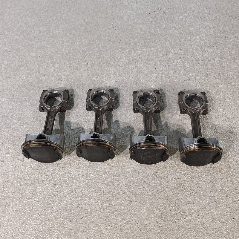2023 Kawasaki ZR900F Piston & Connecting Rod Set 7484-P